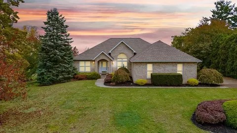 4035 Fairway Dr, Medina, OH 44256