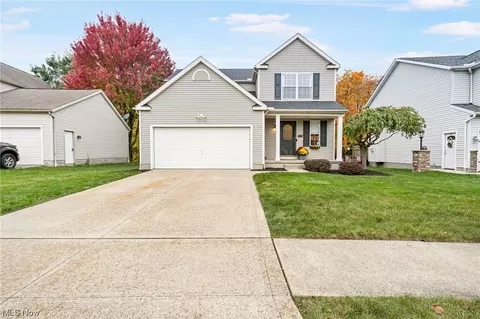 967 Chadwick Ln, Medina, OH 44256