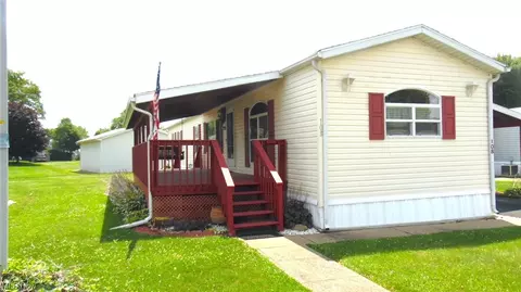 108 Fairview Mnr, West Lafayette, OH 43845