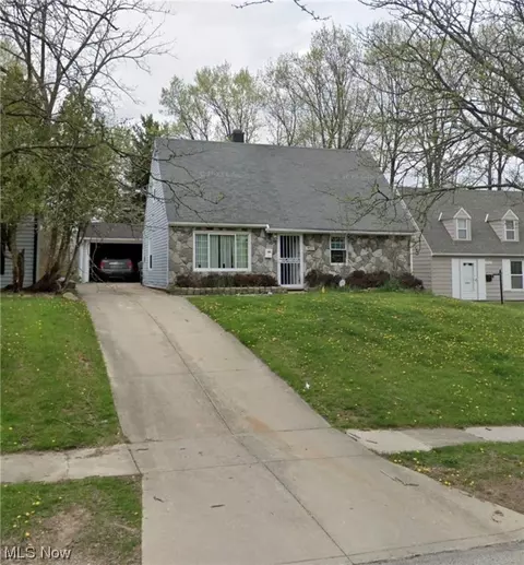 19715 Cherrywood Ln, Warrensville Heights, OH 44128
