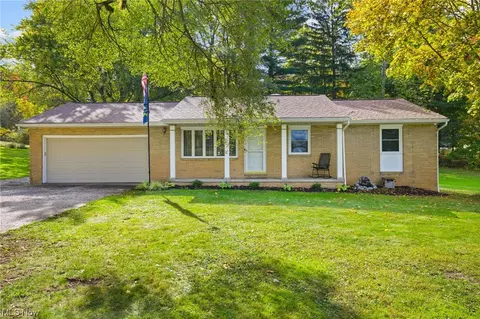 730 E Nimisila Rd, Akron, OH 44319