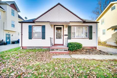3436 W 136th St, Cleveland, OH 44111