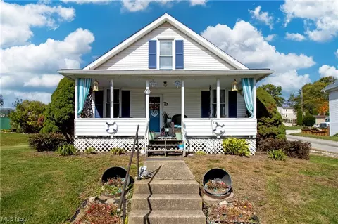 87 High St, Apple Creek, OH 44606