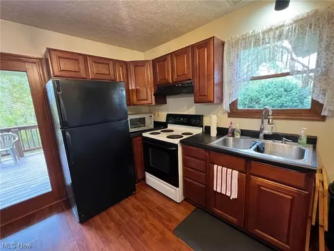36555 Flatrock Rd, Barnesville, OH 43713 photo 8