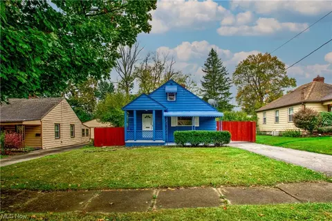 1961 Ridgelawn Ave, Youngstown, OH 44509