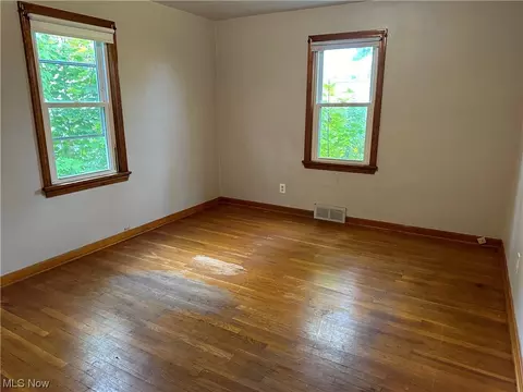 185 Harvey St, Struthers, OH 44471 photo 10