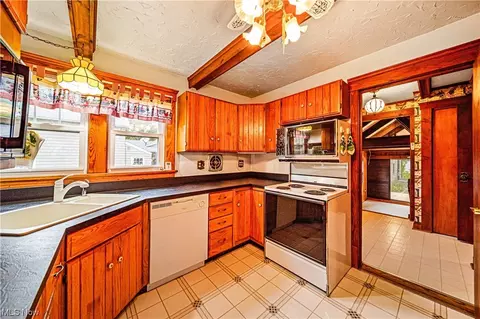 7283 Maple St, Mentor, OH 44060 photo 23