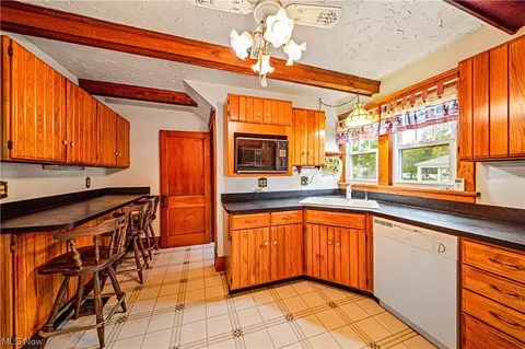 7283 Maple St, Mentor, OH 44060 photo 24
