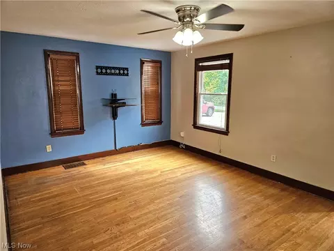 1853 E 36th St, Lorain, OH 44055 photo 17