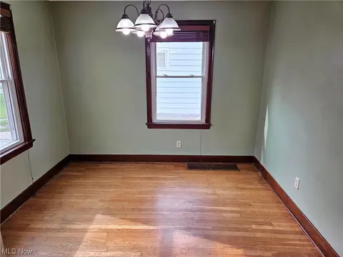 1853 E 36th St, Lorain, OH 44055 photo 18