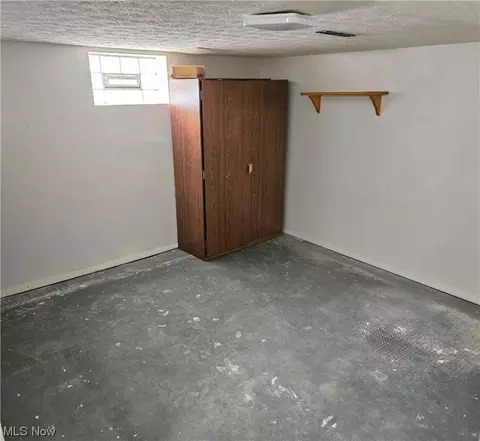 1853 E 36th St, Lorain, OH 44055 photo 15