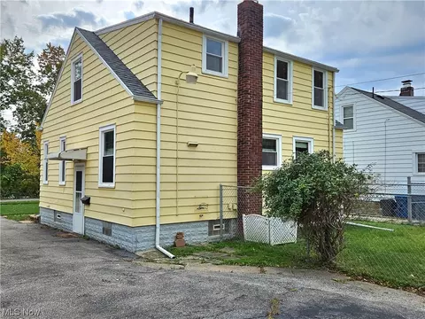 1853 E 36th St, Lorain, OH 44055 photo 5