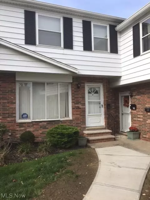 6486 State Rd #C4, Parma, OH 44134