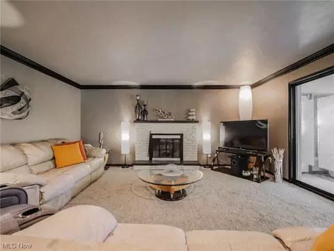 7730 Cecelia Dr, Parma, OH 44134 photo 10