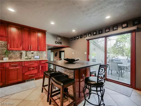 7730 Cecelia Dr, Parma, OH 44134 photo 7
