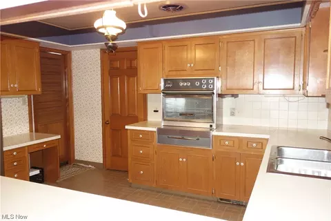 534 Surfside Dr, Portage Lakes, OH 44319 photo 11