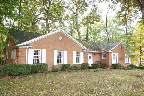 534 Surfside Dr, Portage Lakes, OH 44319 photo 2