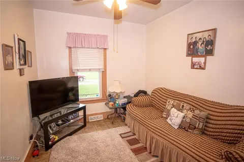 1610 E 33rd St, Lorain, OH 44055 photo 11
