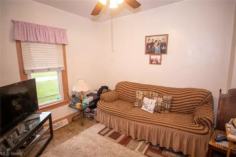 1610 E 33rd St, Lorain, OH 44055 photo 12