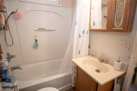 1610 E 33rd St, Lorain, OH 44055 photo 18