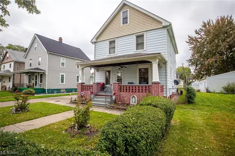 1610 E 33rd St, Lorain, OH 44055 photo 3