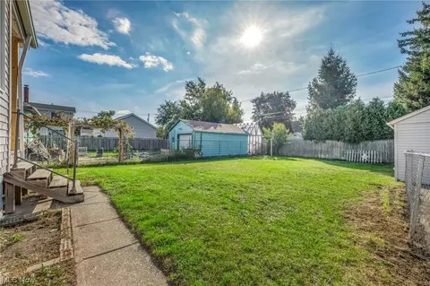 2230 E 34th St, Lorain, OH 44055 photo 34