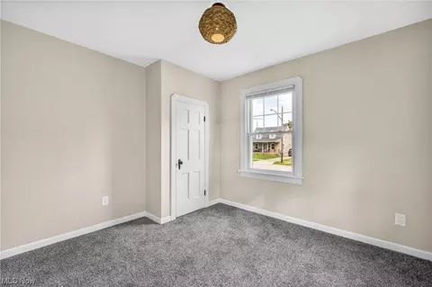 2230 E 34th St, Lorain, OH 44055 photo 17