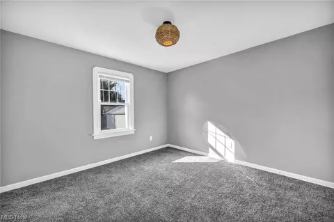 2230 E 34th St, Lorain, OH 44055 photo 20