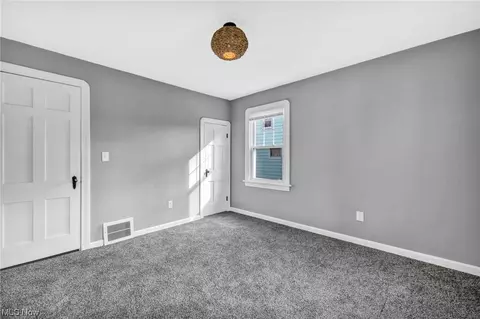 2230 E 34th St, Lorain, OH 44055 photo 19