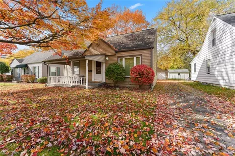 3644 Risher Rd, Youngstown, OH 44511