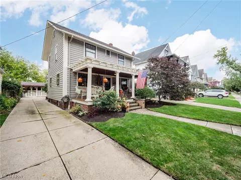 1529 Westwood Ave, Lakewood, OH 44107