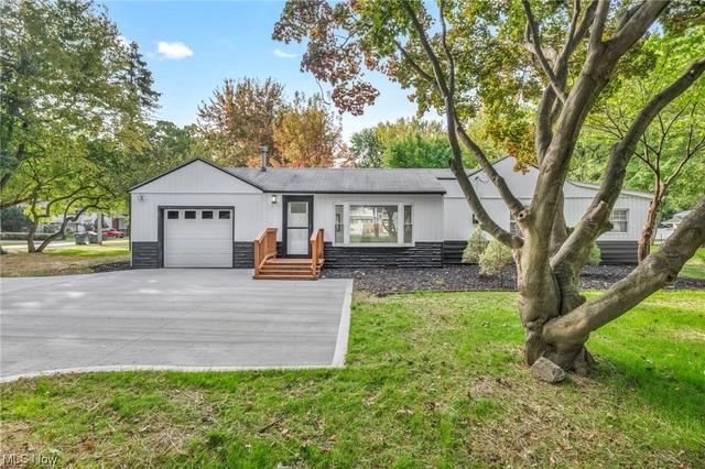 8048 Plains Rd, Mentor, OH 44060