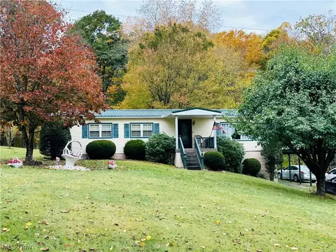 87138 Miller Station Rd, Hopedale, OH 43976