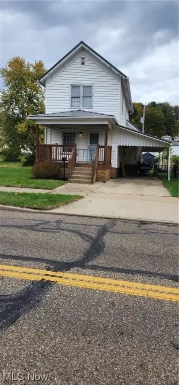 718 N 2nd St, Dennison, OH 44621