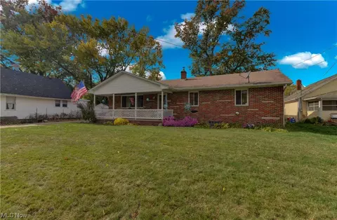 328 Dennison Ave, Akron, OH 44312