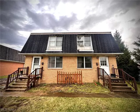 1148-1150 N Highland Ave, Girard, OH 44420