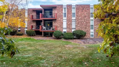 2540 N River Rd NE #C11, Warren, OH 44483