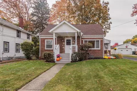 776 Notre Dame Ave, Cuyahoga Falls, OH 44221