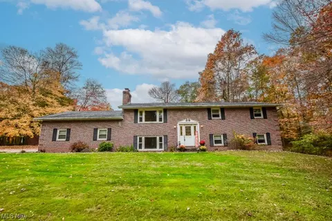 2735 Ravenna Ave SE, East Canton, OH 44730