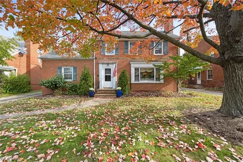 4057 Washington Blvd, University Heights, OH 44118