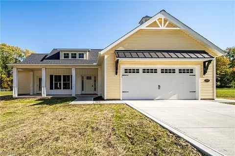 1755 Green Rd, Madison, OH 44057