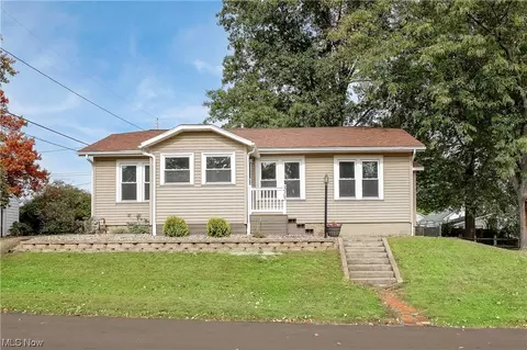 315 W 14th St, Dover, OH 44622