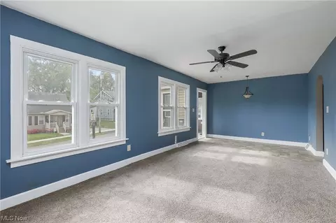 315 W 14th St, Dover, OH 44622 photo 2
