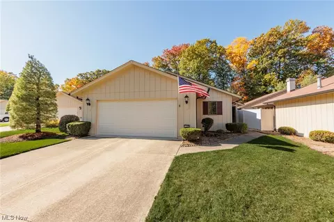 11392 Blodgett Creek Trl, Strongsville, OH 44149
