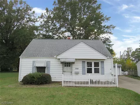 392 E 232nd St, Euclid, OH 44123