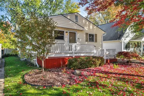 560 Baldwin Ave, Elyria, OH 44035 photo 4