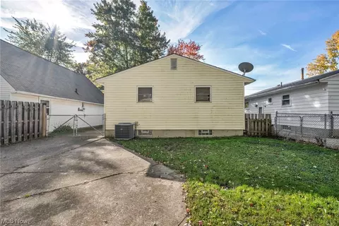 560 Baldwin Ave, Elyria, OH 44035 photo 35