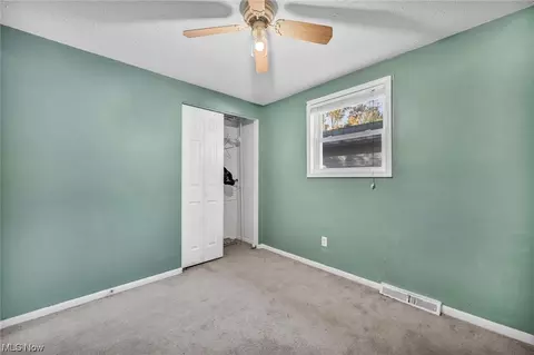 560 Baldwin Ave, Elyria, OH 44035 photo 21