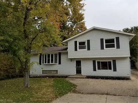6389 Lear Nagle Rd, North Ridgeville, OH 44039
