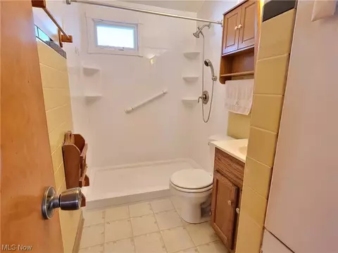 357 Abbe Rd N, Elyria, OH 44035 photo 11